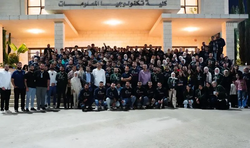 صورة جماعية للمشاركين في IEEEXtreme 19.0 في بيرزيت